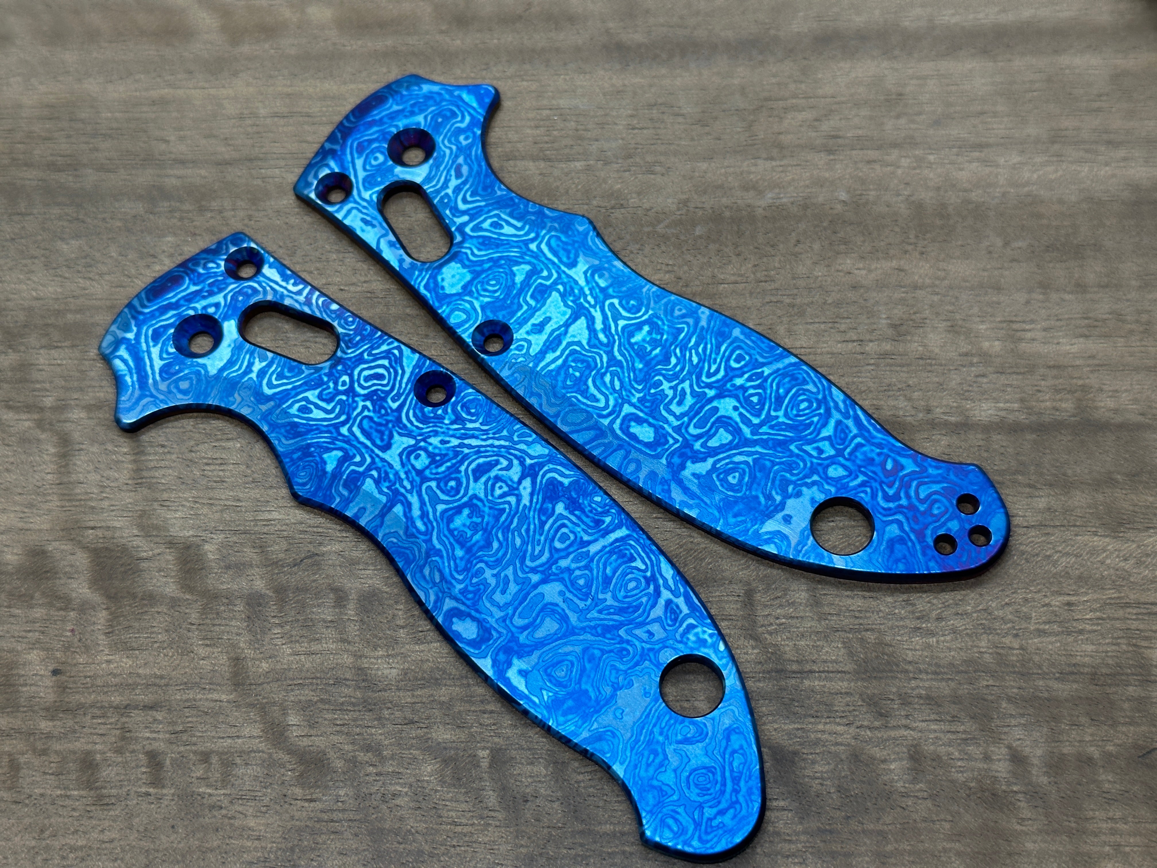 ALIEN Flamed Titanium scales for Spyderco MANIX 2